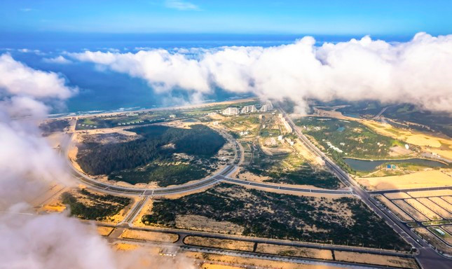 Một góc Khu Kinh tế Nhơn Hội. Ảnh: Dũng Nhân Một góc Khu Kinh tế Nhơn Hội. Ảnh: Dũng Nhân