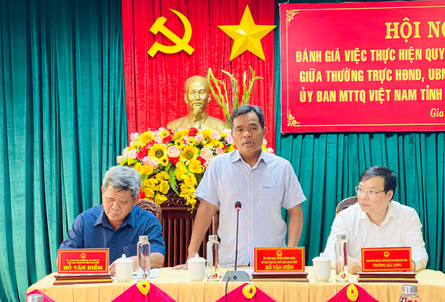 Bí thư Tỉnh ủy, Chủ tịch HĐND tỉnh Hồ Văn Niên phát biểu kết luận hội nghị. Ảnh: T.D