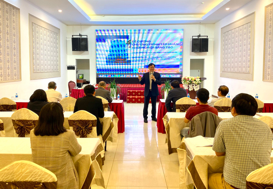 Hơn 50 doanh nghiệp nhỏ và vừa tại Gia Lai được tập huấn khởi nghiệp doanh nghiệp. Ảnh: Hà Duy Hơn 50 doanh nghiệp nhỏ và vừa tại Gia Lai được tập huấn khởi nghiệp doanh nghiệp. Ảnh: Hà Duy