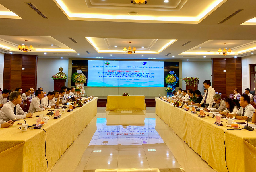 Hội nghị triển khai thỏa thuận hợp tác giai đoạn 2023-2025 giữa UBND tỉnh và Tập đoàn Bưu chính Viễn thông Việt Nam. Ảnh Hà Duy Hội nghị triển khai thỏa thuận hợp tác giai đoạn 2023-2025 giữa UBND tỉnh và Tập đoàn Bưu chính Viễn thông Việt Nam. Ảnh Hà Duy