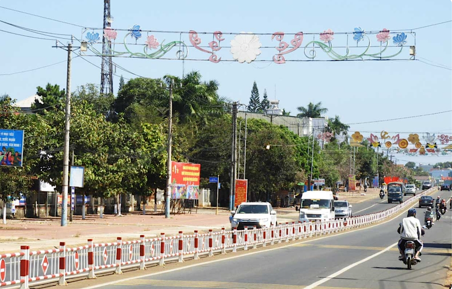 Một góc trung tâm thị trấn Đak Đoa. Ảnh: Thanh Nhật Một góc trung tâm thị trấn Đak Đoa. Ảnh: Thanh Nhật