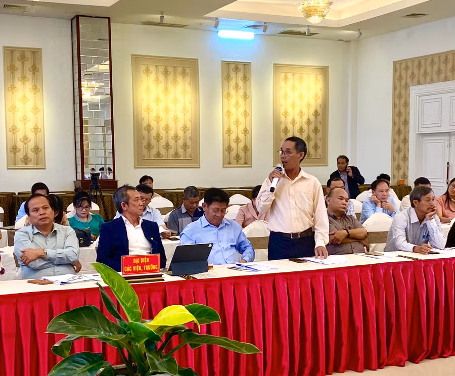 Đại diện các hợp tác xã phát biểu tại hội nghị. Ảnh: Hà Duy Đại diện các hợp tác xã phát biểu tại hội nghị. Ảnh: Hà Duy