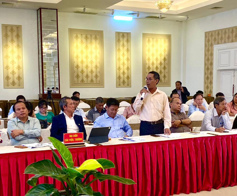 Đại diện các hợp tác xã phát biểu tại hội nghị. Ảnh: Hà Duy Đại diện các hợp tác xã phát biểu tại hội nghị. Ảnh: Hà Duy