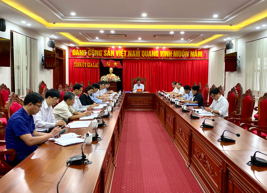 Quang cảnh buổi làm việc. Ảnh Hà Duy Quang cảnh buổi làm việc. Ảnh Hà Duy