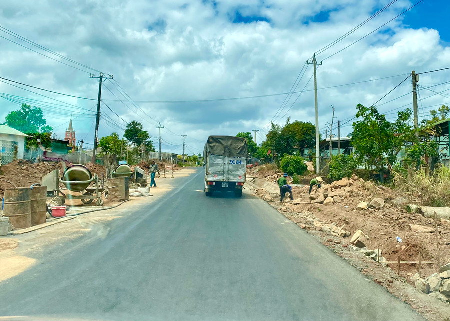 Huyện Đak Đoa đang triển khai nhiều dự án giao thông để tăng cường kết nối giao thông. Ảnh Hà Duy