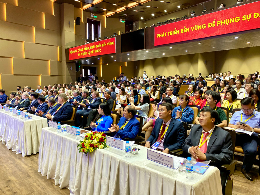 Tỉnh Gia Lai tham dự và quảng bá tiềm năng tại Diễn đàn doanh nghiệp quốc tế về đầu tư, thương mại và du lịch 2022 tổ chức tại Trường Đại học Tôn Đức Thắng (TP. Hồ Chí Minh). Ảnh: Hà Duy Tỉnh Gia Lai tham dự và quảng bá tiềm năng tại Diễn đàn doanh nghiệp quốc tế về đầu tư, thương mại và du lịch 2022 tổ chức tại Trường Đại học Tôn Đức Thắng (TP. Hồ Chí Minh). Ảnh: Hà Duy