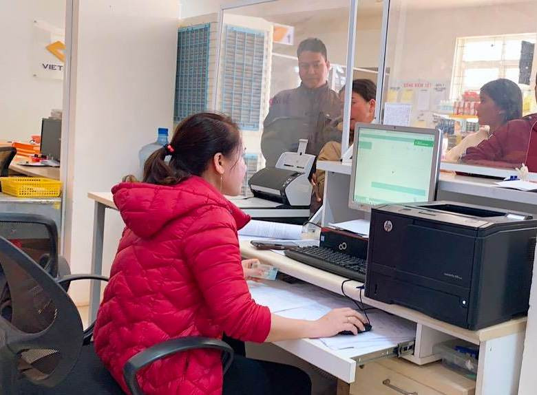 Bộ phận một cửa huyện Đức Cơ giúp rút ngắn thời gian giải quyết TTHC cho cá nhân, tổ chức. Ảnh: Hà Duy