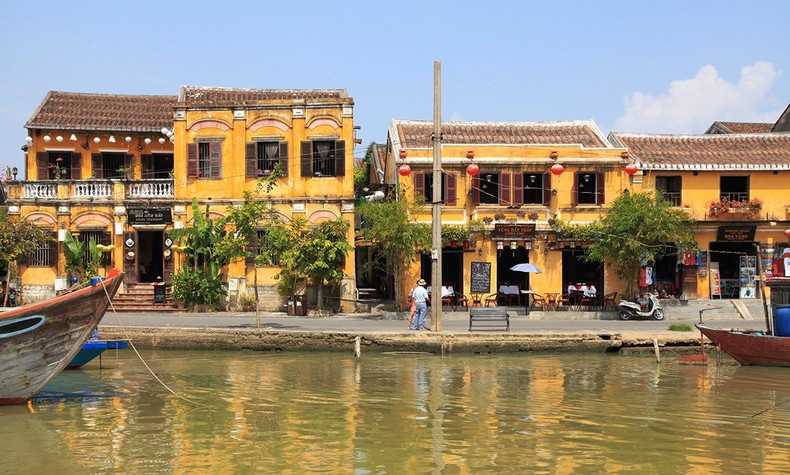 Hội An ấn tượng với sắc vàng đậm của kiến trúc cổ. Ảnh: Tổng cục Du lịch