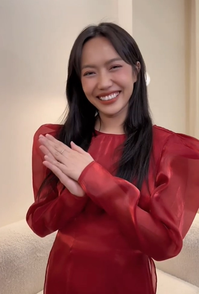 Diệu Nhi gửi lời chúc đến khán giả và người hâm mộ. Ảnh: Chụp màn hình