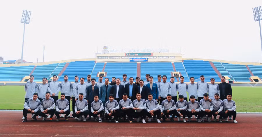 Lãnh đạo tỉnh và CLB Nam Định Lãnh đạo tỉnh và CLB Nam Định