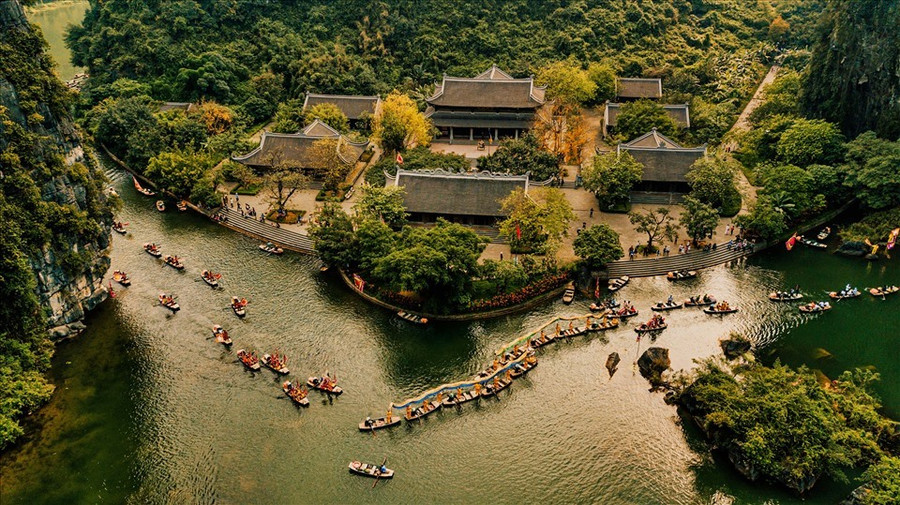 Vẻ đẹp Tràng An - Ninh Bình. Ảnh: Trường Huy Vẻ đẹp Tràng An - Ninh Bình. Ảnh: Trường Huy