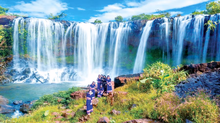 Thác Mơ là một trong những thắng cảnh của huyện Ia Grai. Ảnh: Kim Liên