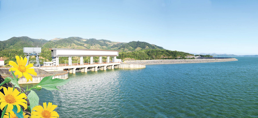 Hồ chứa thủy điện Ialy. Ảnh: Đ.Y Hồ chứa thủy điện Ialy. Ảnh: Đ.Y