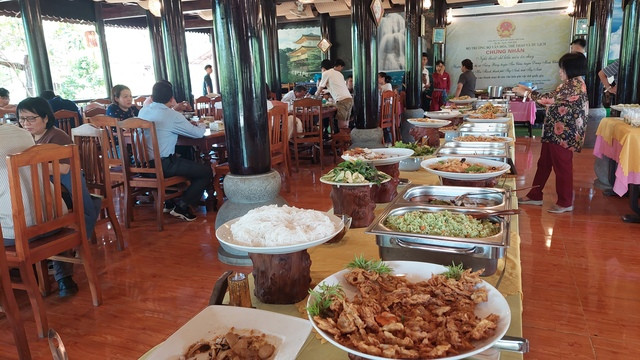 Buffet chay ở nhà hàng Phước Lạc Duyên Buffet chay ở nhà hàng Phước Lạc Duyên
