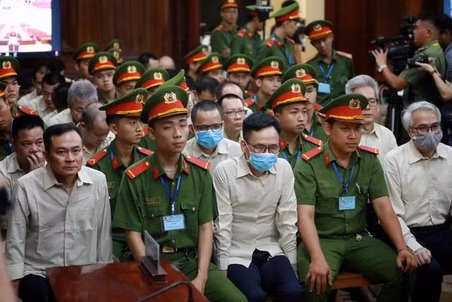 Các bị cáo tại TAND TP.HCM