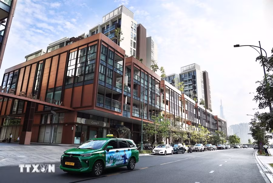 Khu căn hộ và văn phòng cho thuê ở khu đô thị Thủ Thiêm, thành phố Thủ Đức, Thành phố Hồ Chí Minh. (Ảnh: Hồng Đạt/TTXVN) Khu căn hộ và văn phòng cho thuê ở khu đô thị Thủ Thiêm, thành phố Thủ Đức, Thành phố Hồ Chí Minh. (Ảnh: Hồng Đạt/TTXVN)