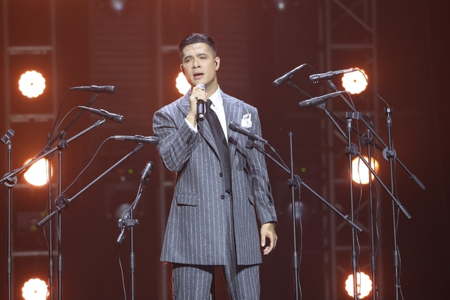 Trương Thế Vinh lần đầu thể hiện Cánh hoa vụt mất trên sân khấu Anh trai vượt ngàn chông gai Trương Thế Vinh lần đầu thể hiện Cánh hoa vụt mất trên sân khấu Anh trai vượt ngàn chông gai