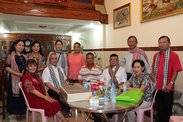 Đoàn đại biểu gia đình VN giao lưu với gia đình của sinh viên Campuchia đang học tập tại TP.HCM hồi giữa tháng 6.2024 Đoàn đại biểu gia đình VN giao lưu với gia đình của sinh viên Campuchia đang học tập tại TP.HCM hồi giữa tháng 6.2024