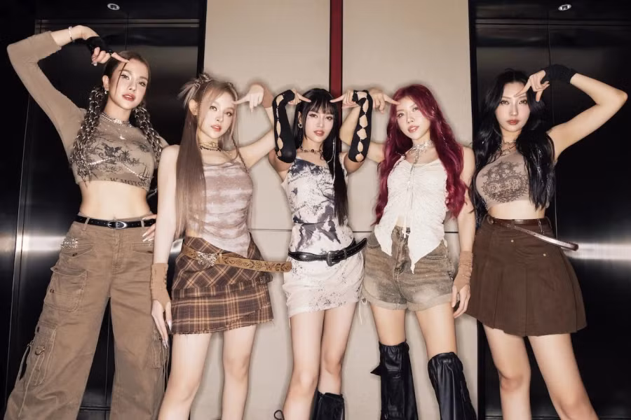 Người đẹp cùng các thành viên Lunas có nhiều kỷ niệm đáng nhớ trong lần sang Trung Quốc biểu diễn