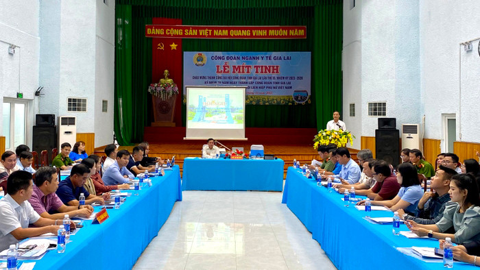 Ban Quản lý Khu Kinh tế tỉnh gặp mặt, đối thoại với 50 doanh nghiệp đang hoạt động sản xuất, kinh doanh tại Khu Công nghiệp Trà Đa (TP. Pleiku). Ảnh: H.D Ban Quản lý Khu Kinh tế tỉnh gặp mặt, đối thoại với 50 doanh nghiệp đang hoạt động sản xuất, kinh doanh tại Khu Công nghiệp Trà Đa (TP. Pleiku). Ảnh: H.D