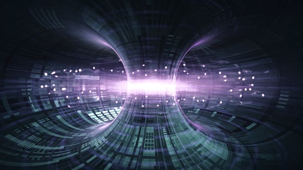 Để tạo ra phản ứng tổng hợp hạt nhân, cần phải nâng nhiệt độ của “plasma” lên hơn 100 triệu độ và khiến hạt nhân nguyên tử va chạm với nhau với ở tốc độ 1.000 km/s. Nguồn: Shutterstock Để tạo ra phản ứng tổng hợp hạt nhân, cần phải nâng nhiệt độ của “plasma” lên hơn 100 triệu độ và khiến hạt nhân nguyên tử va chạm với nhau với ở tốc độ 1.000 km/s. Nguồn: Shutterstock