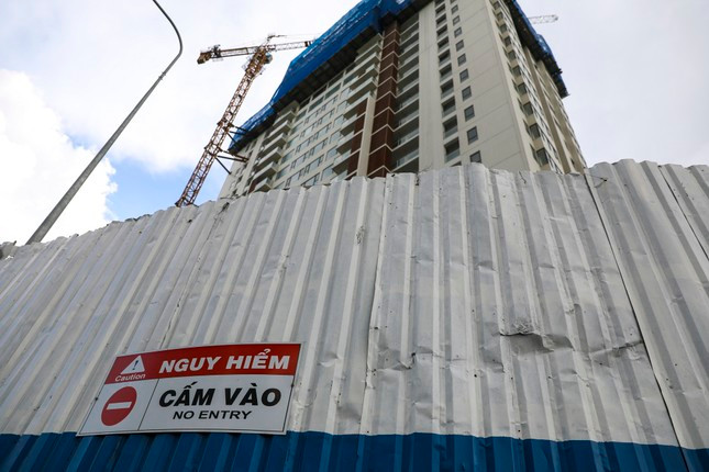 Trong thông cáo báo chí phát đi năm 2022, chủ đầu tư dự án này cho biết: "Đứng trước việc không thể cam kết được tiến độ thực hiện dự án và để đảm bảo an toàn cho khoản đầu tư của khách hàng, Tiến Phát có đưa ra phương án hoàn lại tiền cọc kèm khoản lãi suất cho khoản tiền cọc này. Việc này hoàn toàn là sự thương lượng giữa Tiến Phát và cá nhân từng khách hàng theo nguyên tắc đảm bảo lợi ích hài hòa của hai bên. Chúng tôi hoàn toàn không có bất kỳ hành động ép buộc hay đơn phương tiến hành thanh lý bất cứ một hợp đồng đặt cọc nào với khách hàng".