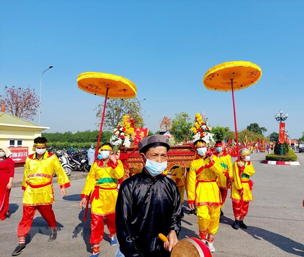 Nghi thức rước kiệu trong Lễ hội truyền thống Bạch Đằng. Ảnh: Thanh Vân/TTXVN Nghi thức rước kiệu trong Lễ hội truyền thống Bạch Đằng. Ảnh: Thanh Vân/TTXVN