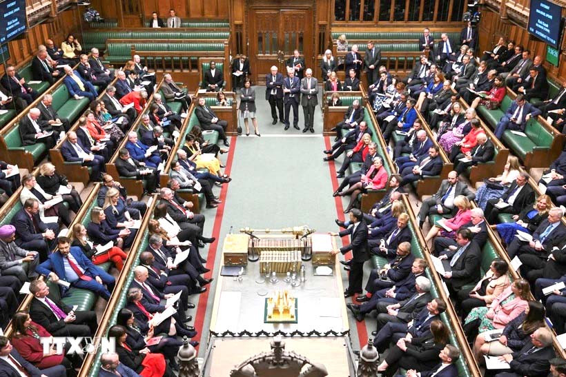 Quang cảnh phiên họp Quốc hội Anh ở London. Ảnh: AFP/TTXVN Quang cảnh phiên họp Quốc hội Anh ở London. Ảnh: AFP/TTXVN