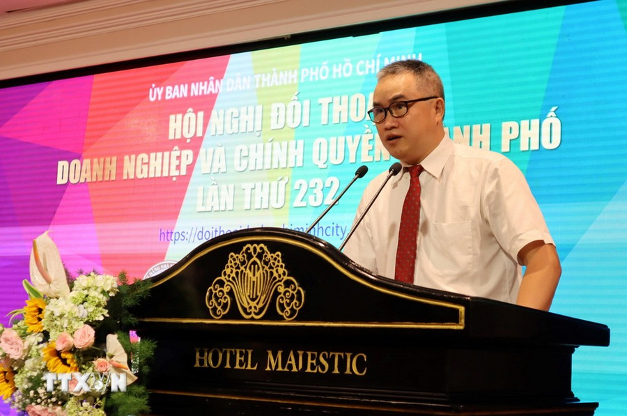 Ông Nguyễn Đức Lệnh, Phó Giám đốc Ngân hàng Nhà nước chi nhánh Thành phố Hồ Chí Minh. (Ảnh: Hứa Chung/TTXVN) Ông Nguyễn Đức Lệnh, Phó Giám đốc Ngân hàng Nhà nước chi nhánh Thành phố Hồ Chí Minh. (Ảnh: Hứa Chung/TTXVN)