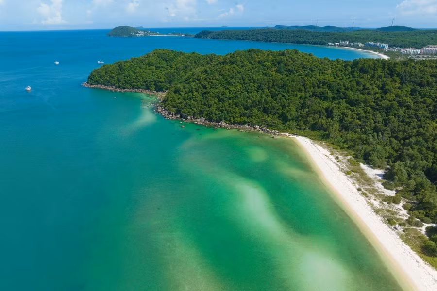 Bãi Sao - bãi biển đẹp tuyệt mỹ của đảo Ngọc. Ảnh: Ánh Dương