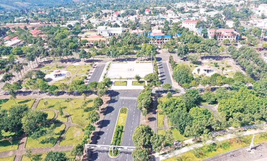 Trung tâm huyện nhìn từ trên cao. Ảnh: Uyên Nguyên