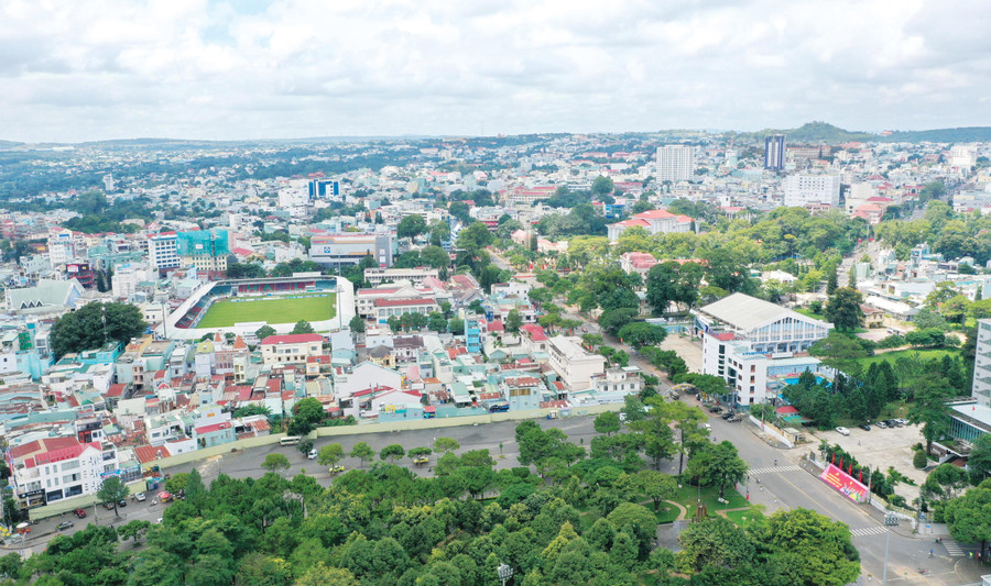 Thành phố Pleiku ngày càng khang trang, hiện đại. Ảnh: Q.T Thành phố Pleiku ngày càng khang trang, hiện đại. Ảnh: Q.T