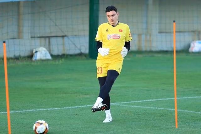 Văn Lâm quen thuộc với hệ thống phòng ngự của đội tuyển Việt Nam