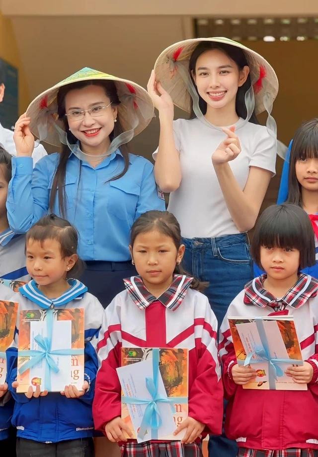 Người đẹp 26 tuổi tâm huyết với các dự án hỗ trợ trẻ em yếu thế Người đẹp 26 tuổi tâm huyết với các dự án hỗ trợ trẻ em yếu thế