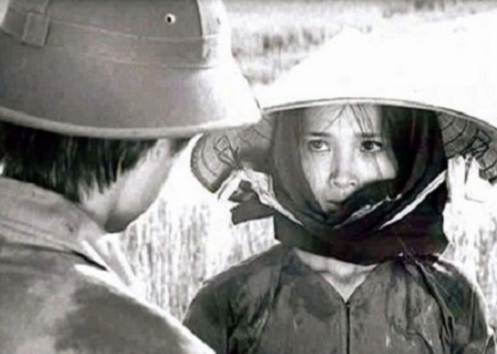 Một cảnh trong bộ phim &quot;Bao giờ cho tới tháng Mười&quot;.