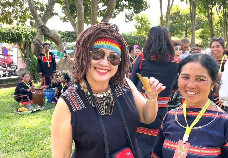 Năm 2024, chỉ số hạnh phúc của Việt Nam tăng 11 bậc, từ vị trí 65 (năm 2023) lên vị trí 54. Ảnh: Lam Nguyên Năm 2024, chỉ số hạnh phúc của Việt Nam tăng 11 bậc, từ vị trí 65 (năm 2023) lên vị trí 54. Ảnh: Lam Nguyên