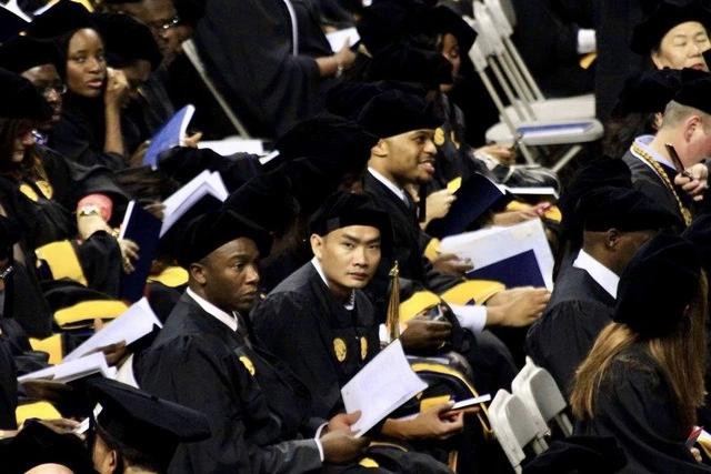 Tác giả trong ngày làm lễ tốt nghiệp thạc sĩ ở Mỹ