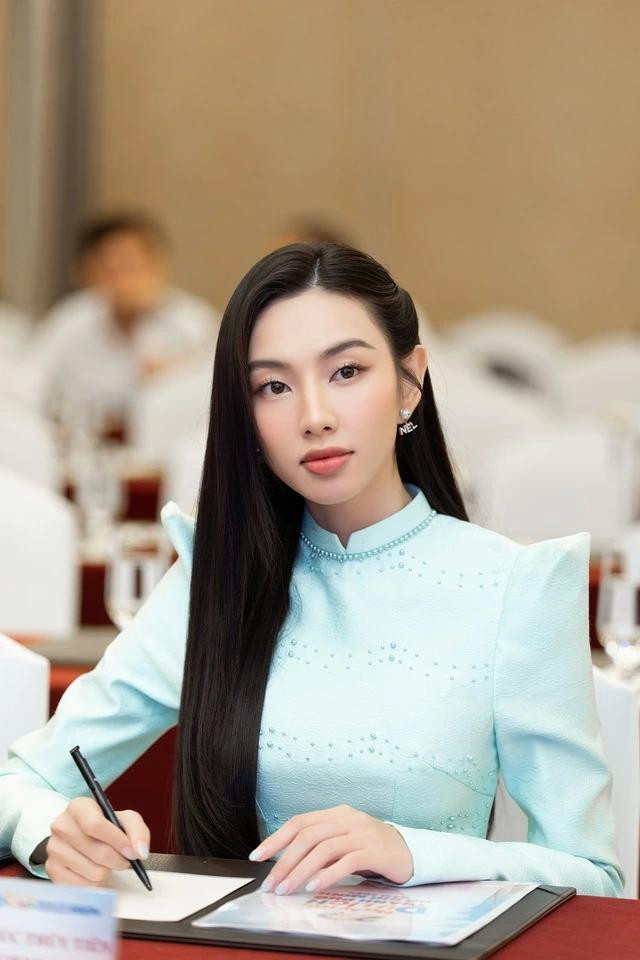 Thùy Tiên nỗ lực vượt qua những định kiến về danh xưng "hoa hậu", chứng minh bản thân đủ năng lực để đóng góp tích cực trong từng lĩnh vực mà mình theo đuổi Thùy Tiên nỗ lực vượt qua những định kiến về danh xưng "hoa hậu", chứng minh bản thân đủ năng lực để đóng góp tích cực trong từng lĩnh vực mà mình theo đuổi