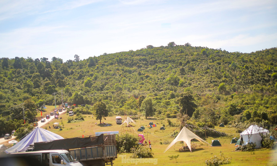 Ngày hội diễn ra trong 3 ngày, từ 30/8-1/9, với nhiều hoạt động văn hóa, thể thao, du lịch đa dạng, hấp dẫn. Ảnh: Trương Định.