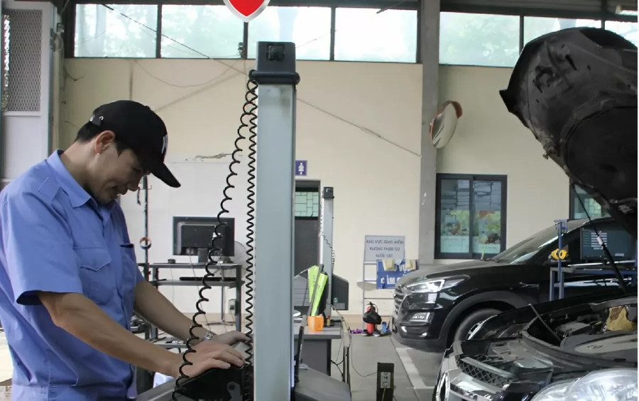 Đăng kiểm xe ô tô. Ảnh Cục An toàn thông tin/Nguồn congthuong.vn Đăng kiểm xe ô tô. Ảnh Cục An toàn thông tin/Nguồn congthuong.vn