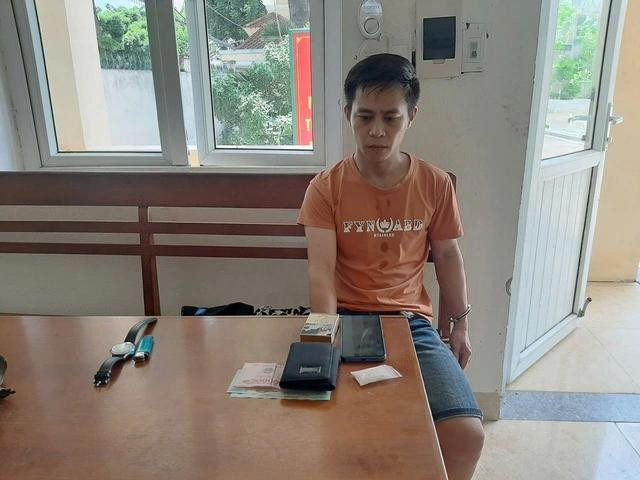 Bình bị tạm giữ Bình bị tạm giữ