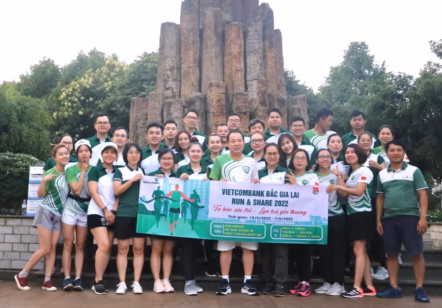 Công đoàn cơ sở Vietcombank Bắc Gia Lai phát động đoàn viên tham gia nhiều hoạt động thể thao có ý nghĩa lan tỏa tích cực đến cộng đồng. Ảnh: T.A.T