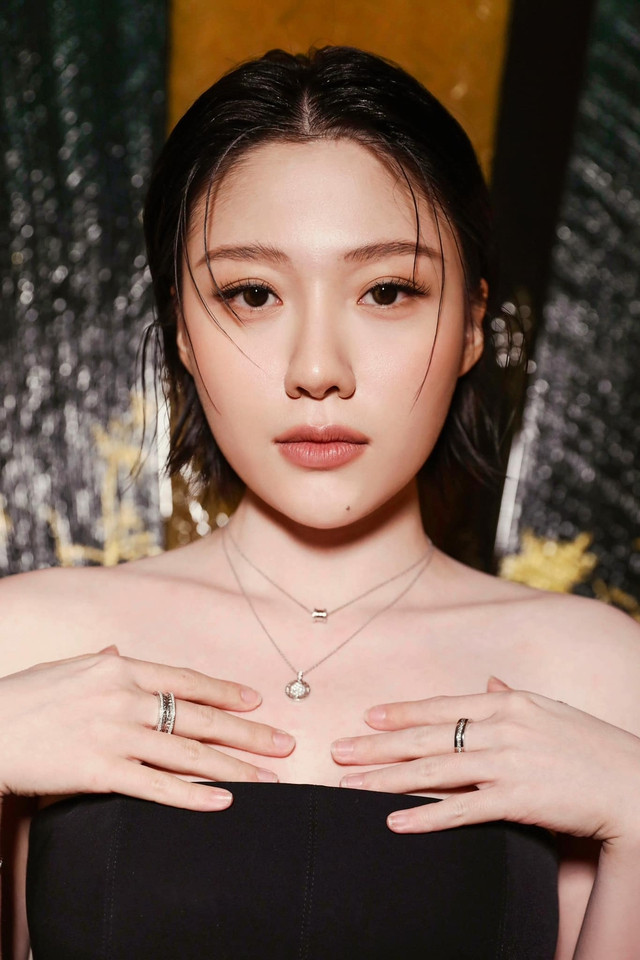 Cô nỗ lực trong từng vai diễn Cô nỗ lực trong từng vai diễn