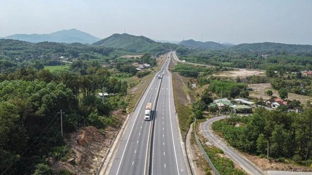 Quy chuẩn quốc gia vừa được công bố sẽ giúp xóa bỏ những cao tốc 2 làn xe