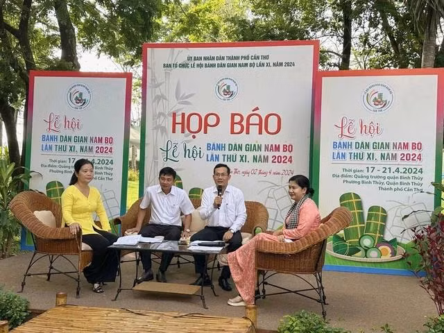 Ông Nguyễn Minh Tuấn, Giám đốc Sở VH-TT-DL TP.Cần Thơ, phát biểu tại họp báo