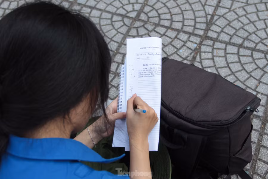 Bên cạnh đó, các thí sinh cũng trải qua các vòng thi kỹ năng thanh niên như: nhận và phát tín hiệu mã Morse, Semaphore, nút dây, dấu đường đi, giải mật thư… cũng như các phần thi dân vũ, múa hát tập thể thanh niên, các trò chơi vận động, teambuilding theo nhóm…