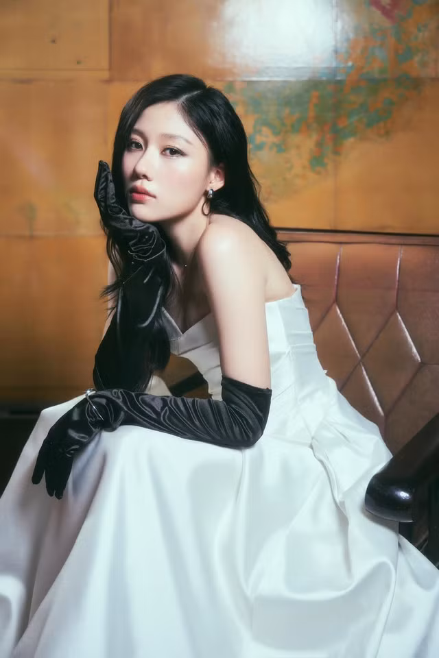 Sau đó, cô sẽ đa dạng hóa vai diễn của mình khi đã tạo được dấu ấn riêng trong lòng khán giả