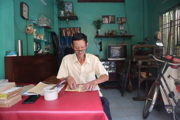 Những trang sách cũ được phục hồi mang theo nhiều kỷ niệm, sự trân trọng, tình yêu của khách hàng.