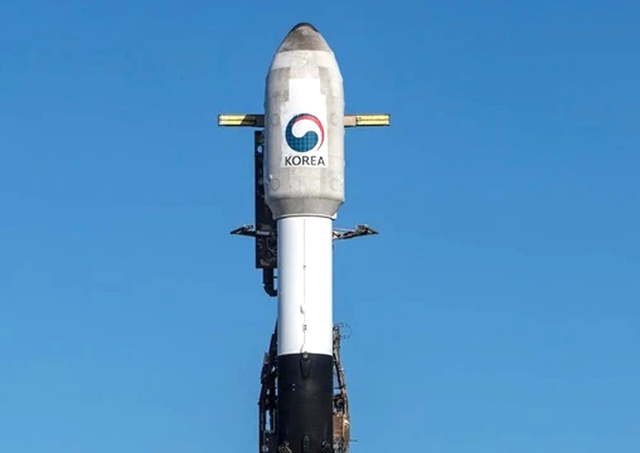 Tên lửa đẩy Falcon 9 của SpaceX đưa vệ tinh do thám Hàn Quốc vào quỹ đạo. Ảnh: SPACEX