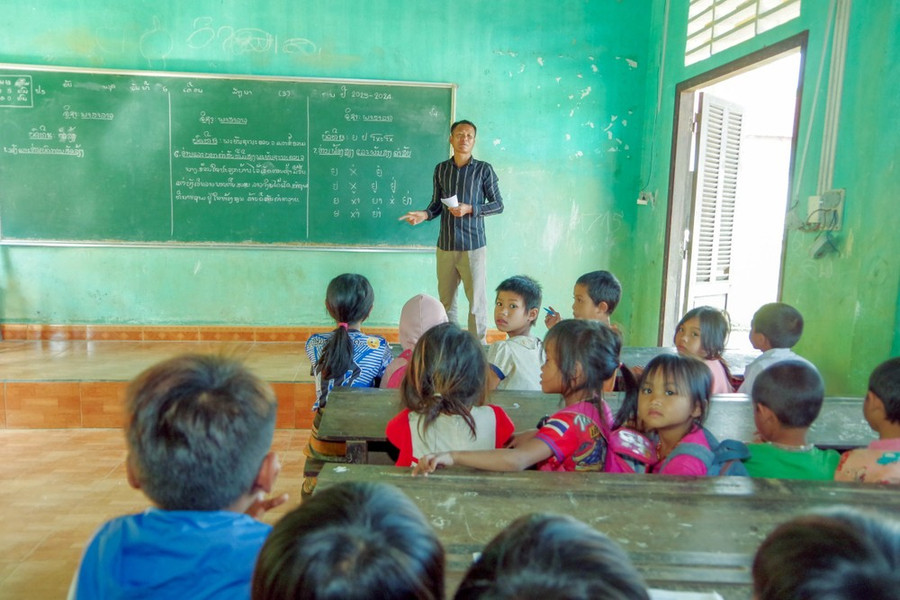 Trường Tiểu học Sê Sáp- công trình do tỉnh Thừa Thiên Huế xây tặng học sinh biên giới Lào tại huyện Kà Lừm, tỉnh Sekong. Ảnh: VĂN THẮNG Trường Tiểu học Sê Sáp- công trình do tỉnh Thừa Thiên Huế xây tặng học sinh biên giới Lào tại huyện Kà Lừm, tỉnh Sekong. Ảnh: VĂN THẮNG